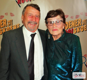 Lida Botha en haar man Johan by die Premiere van Hoener met die Rooi Skoene