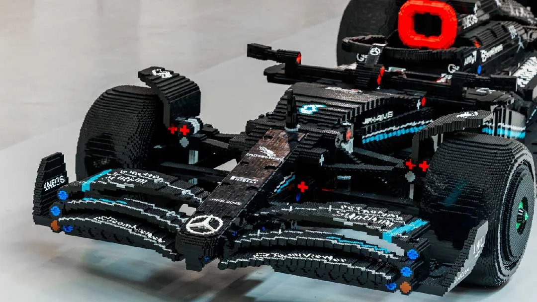 Gateway festive playground