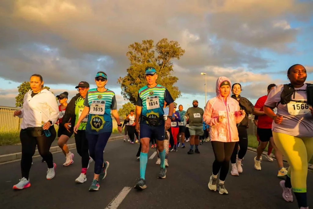 Zevenwacht Mall Gets Community Moving at “Voet of the Wine Route” Runners and walkers taking part in the Voet of the Wine Route race near Zevenwacht Mall in Kuils River.